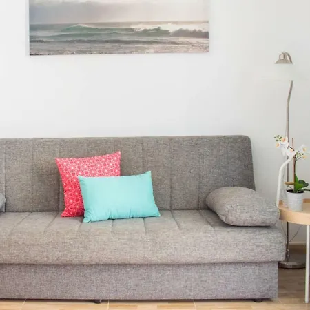 Steps To The Beach!!! Santa Cruz de Tenerife